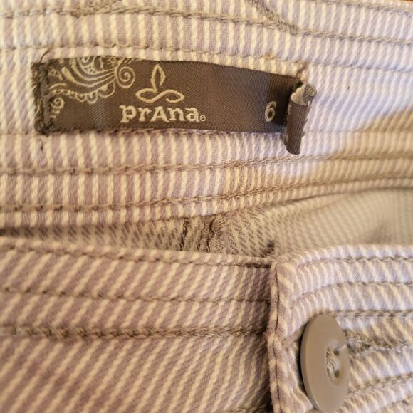 Prana Shorts 6 Womens Grey White Striped Mid Rise Pockets Cotton Blend - Picture 6 of 7
